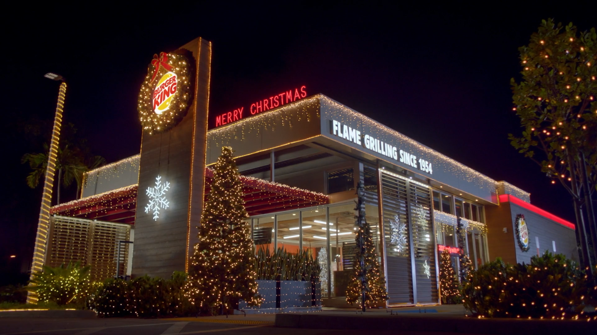 sailor-studio-burgerking-christmas-in-july-3 2